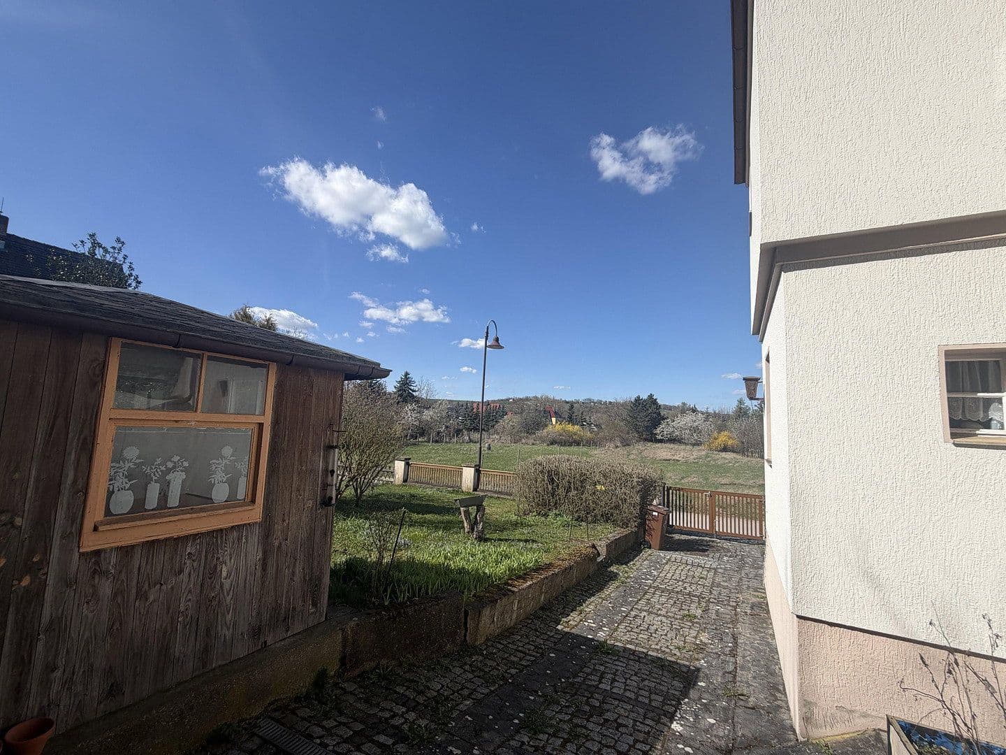 Predaj domu 110 m², pozemek 881 m², Friedhofsweg 7, Naumburg (Saale), Sasko-Anhaltsko Predaj domu 110 m², pozemek 881 m², Friedhofsweg 7, Naumburg (Saale), Sasko-Anhaltsko