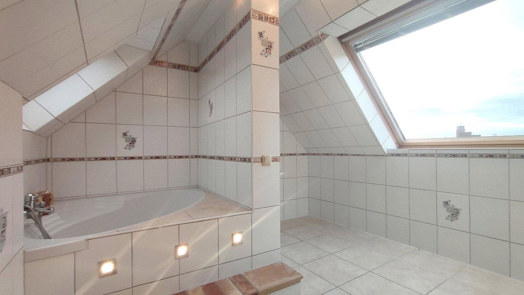 Predaj bytu 3-izbový 98 m², Augsburg, Bavorsko Predaj bytu 3-izbový 98 m², Augsburg, Bavorsko