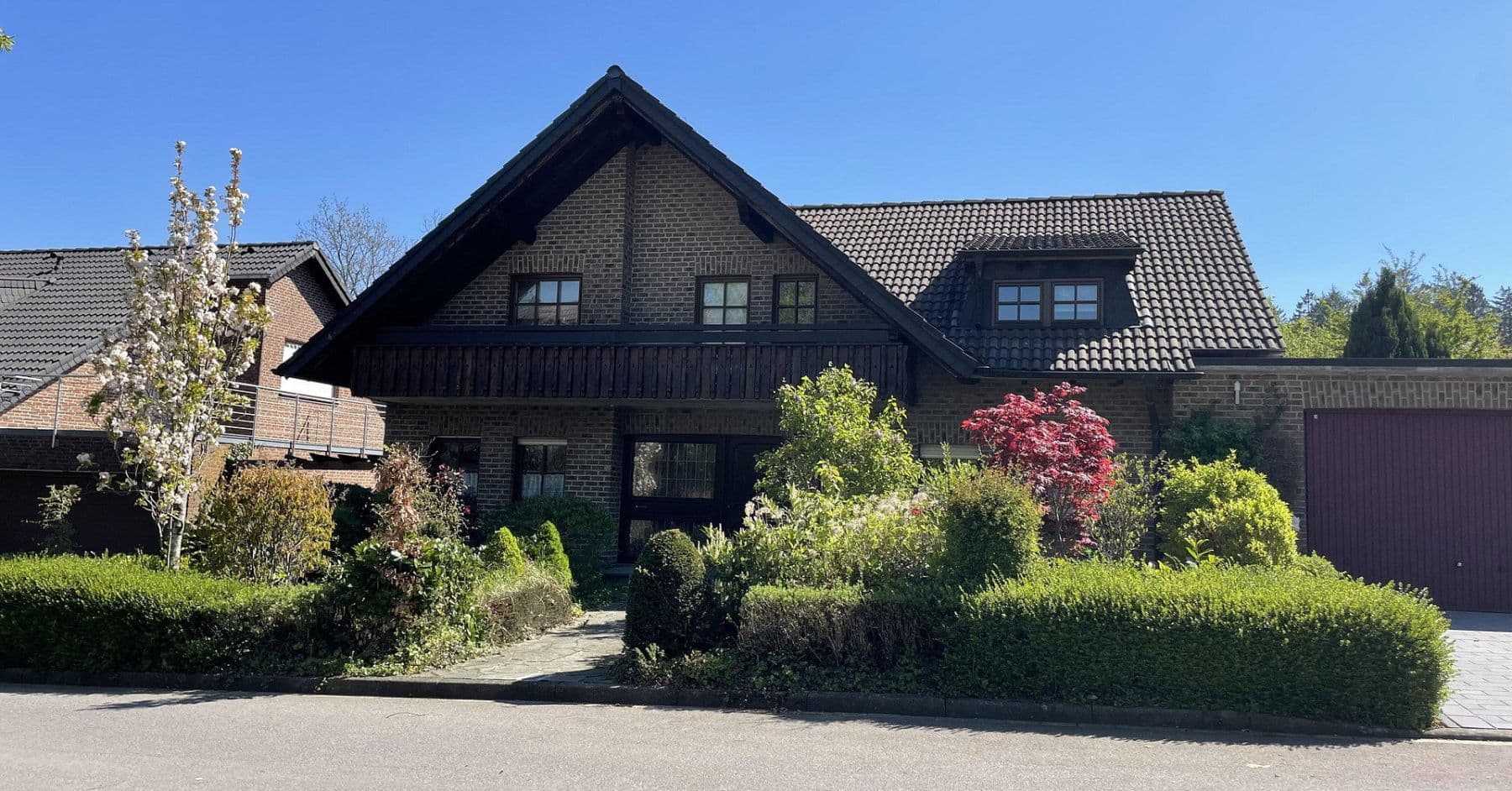 Predaj domu 240 m², pozemek 911 m², Roetgen, Severné Porýnie - Westfálsko Predaj domu 240 m², pozemek 911 m², Roetgen, Severné Porýnie - Westfálsko