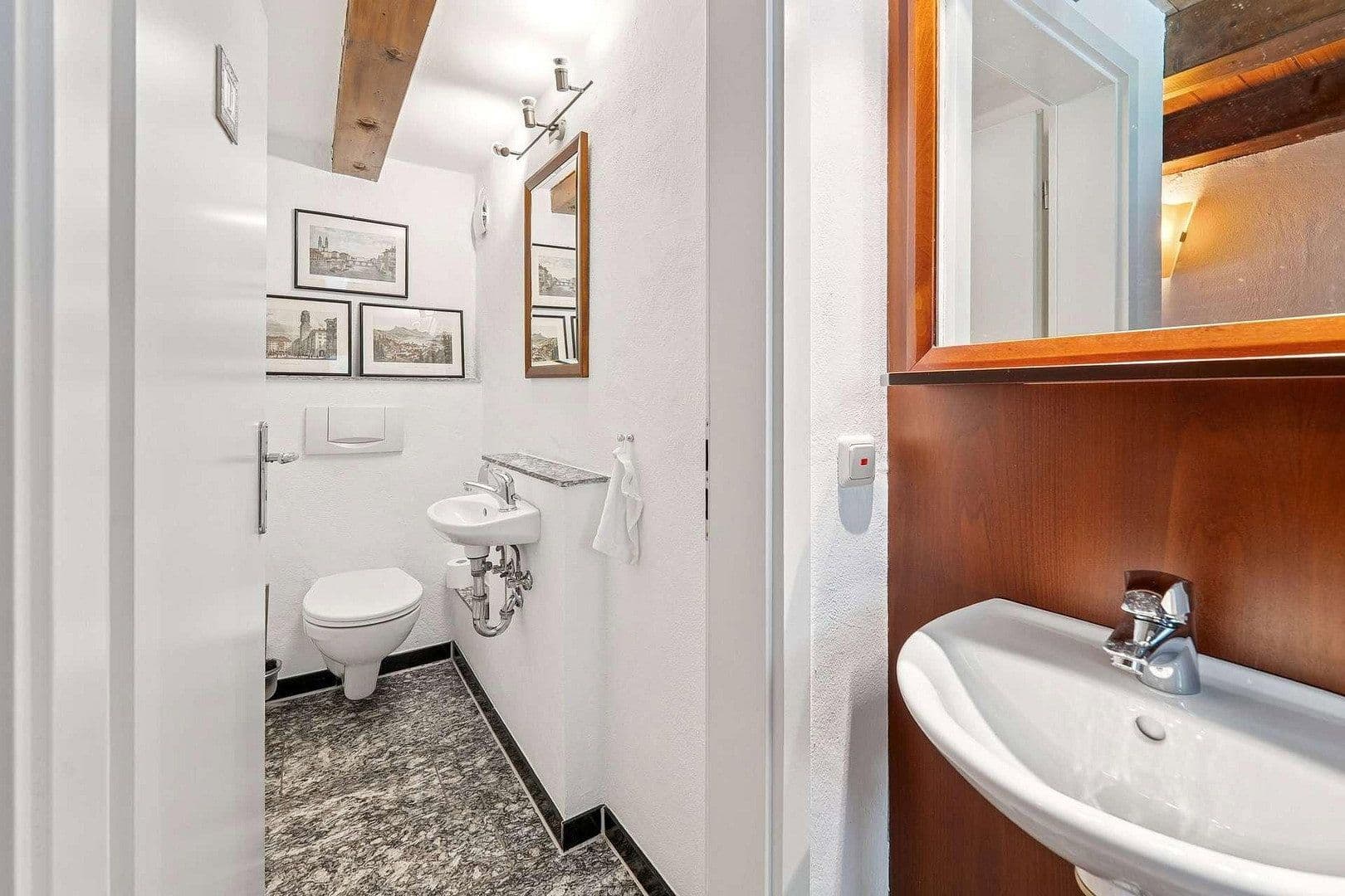 Predaj bytu 5-izbový 200 m², Rosenau 2, Bayreuth, Bavorsko Predaj bytu 5-izbový 200 m², Rosenau 2, Bayreuth, Bavorsko
