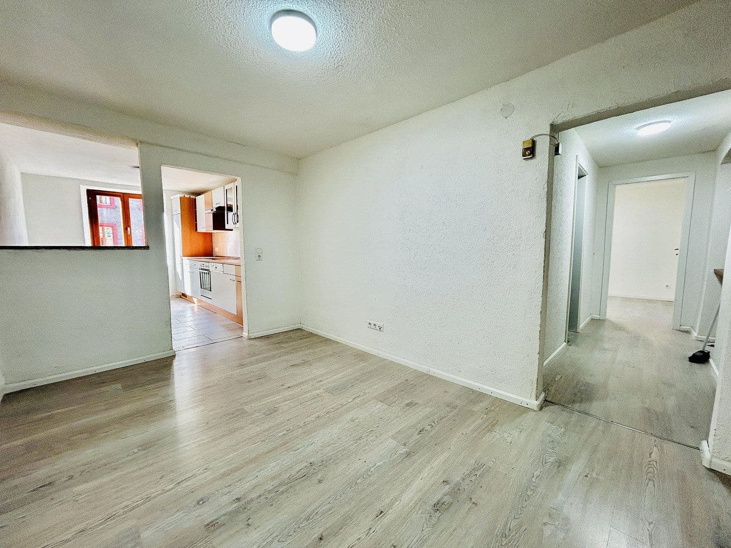 Prenájom bytu 2-izbový 40 m², Schopfheim, Bádensko-Wurttembersko Prenájom bytu 2-izbový 40 m², Schopfheim, Bádensko-Wurttembersko