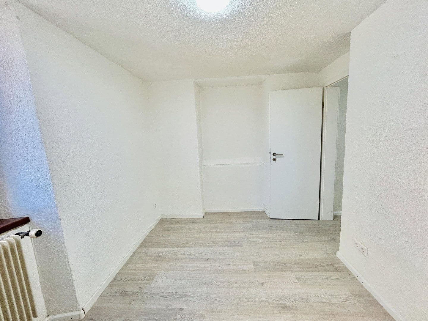 Prenájom bytu 2-izbový 40 m², Schopfheim, Bádensko-Wurttembersko Prenájom bytu 2-izbový 40 m², Schopfheim, Bádensko-Wurttembersko