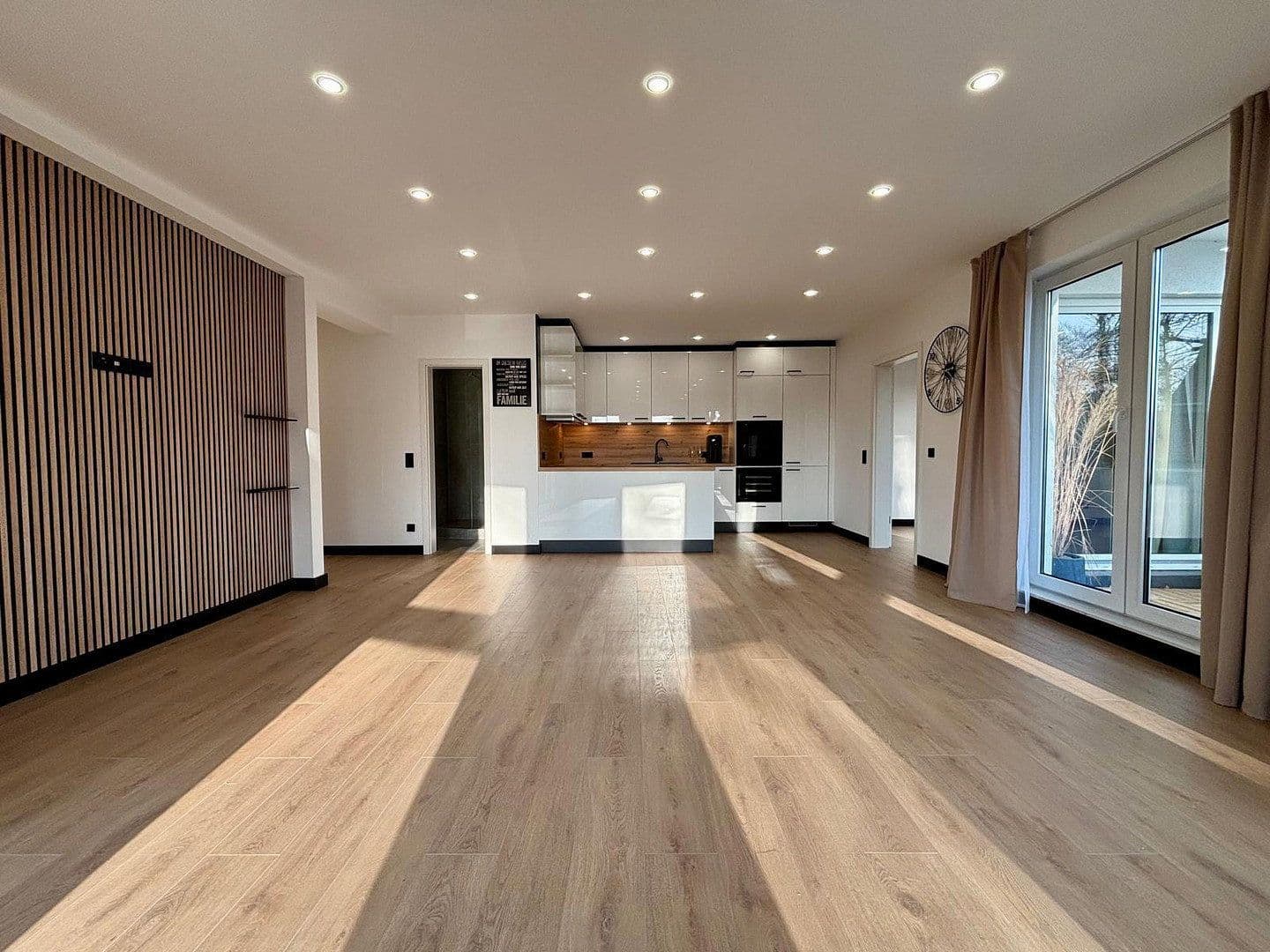 Predaj bytu 3-izbový 80 m², Bremen, Brémy Predaj bytu 3-izbový 80 m², Bremen, Brémy
