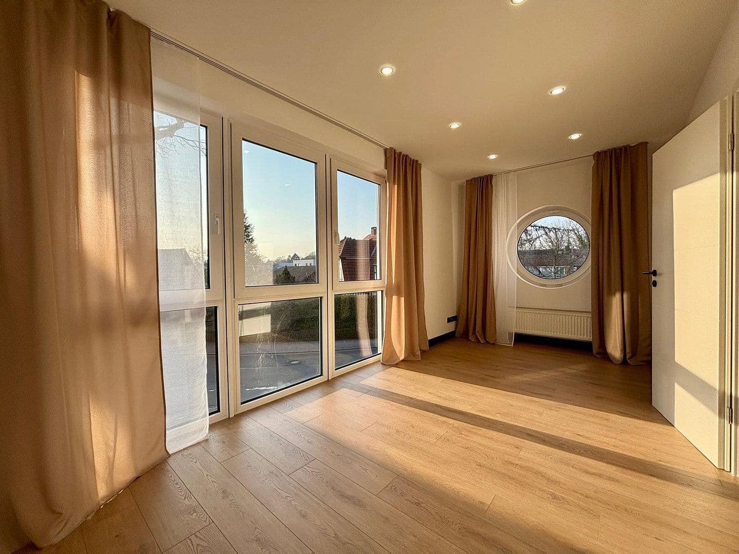 Predaj bytu 3-izbový 80 m², Bremen, Brémy Predaj bytu 3-izbový 80 m², Bremen, Brémy