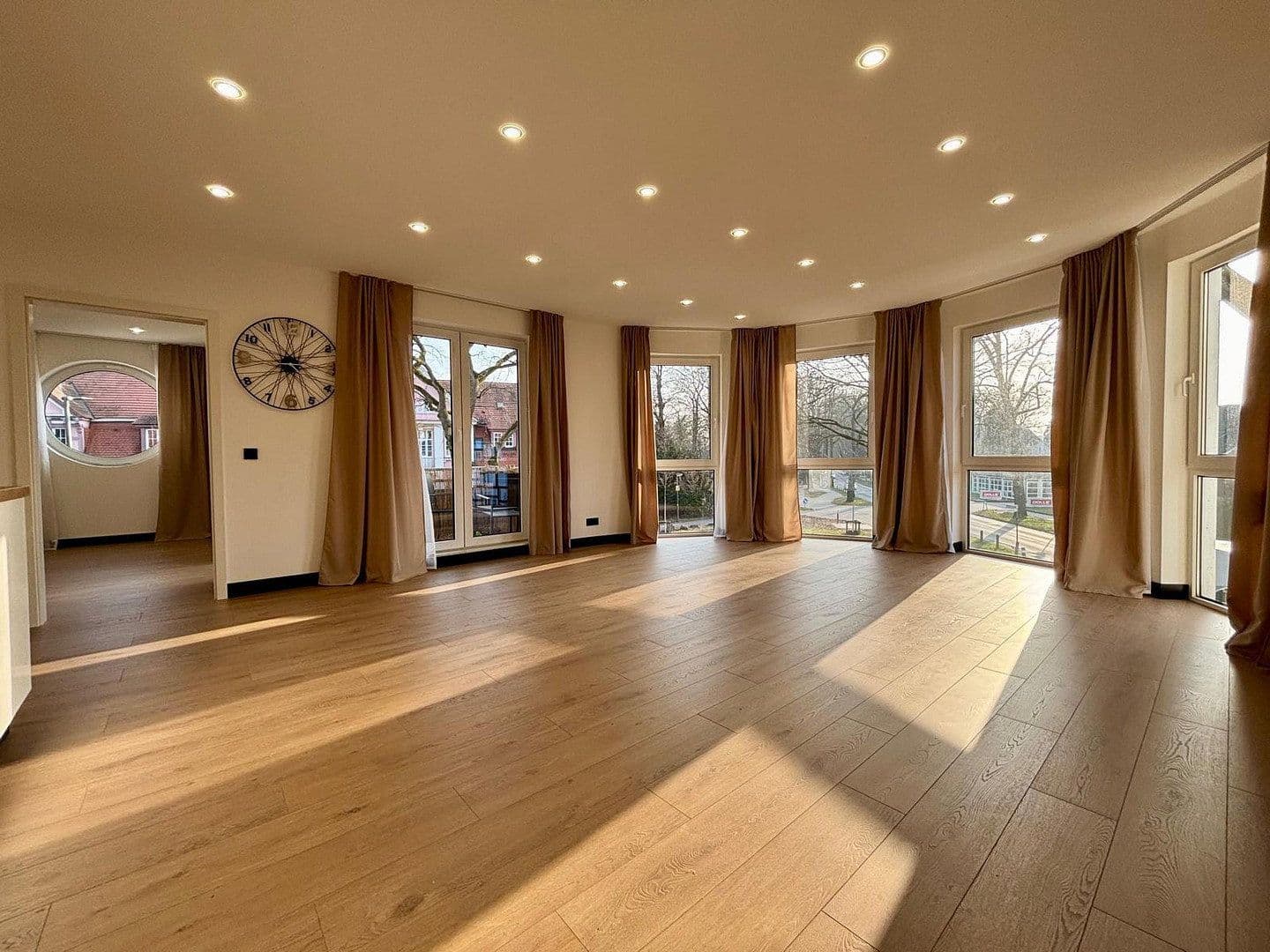 Predaj bytu 3-izbový 80 m², Bremen, Brémy Predaj bytu 3-izbový 80 m², Bremen, Brémy