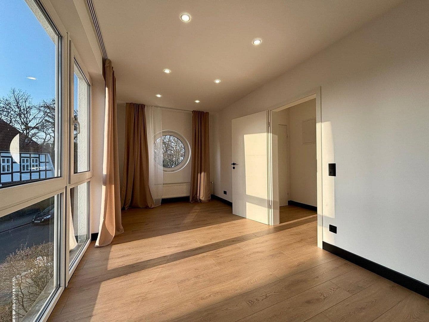 Predaj bytu 3-izbový 80 m², Bremen, Brémy Predaj bytu 3-izbový 80 m², Bremen, Brémy