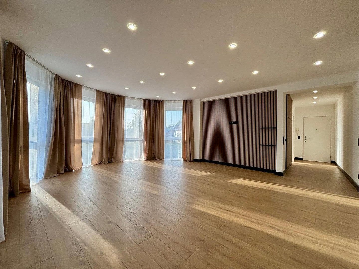 Predaj bytu 3-izbový 80 m², Bremen, Brémy Predaj bytu 3-izbový 80 m², Bremen, Brémy