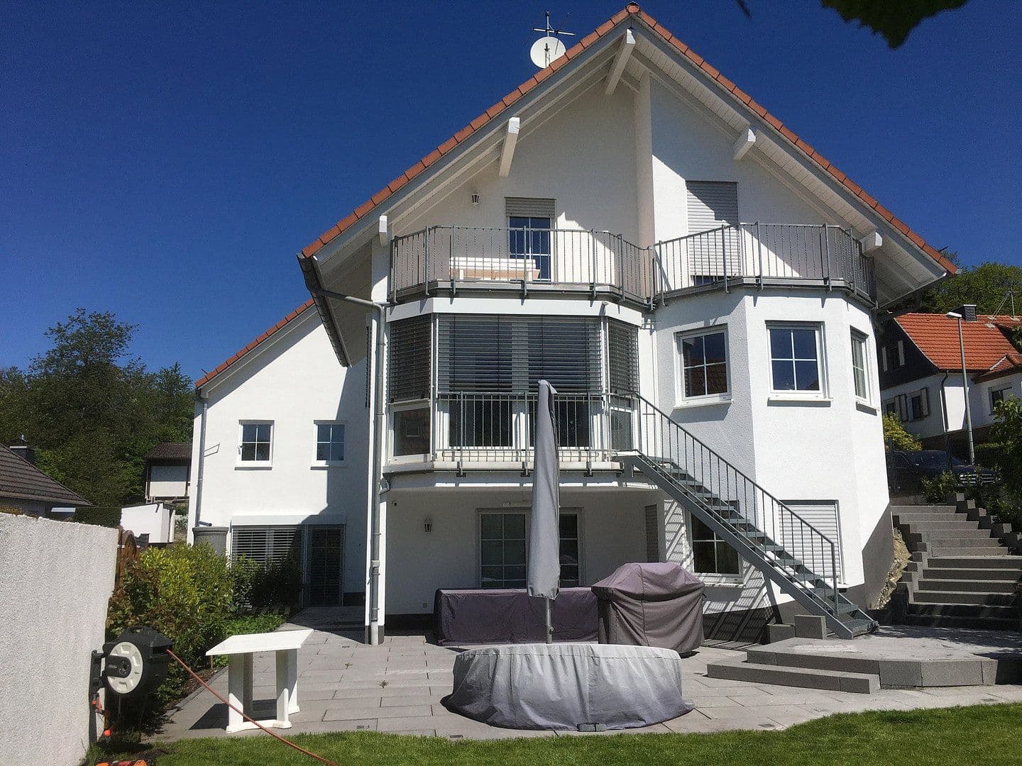 Predaj domu 219 m², pozemek 488 m², Kelkheim (Taunus), Hesensko Predaj domu 219 m², pozemek 488 m², Kelkheim (Taunus), Hesensko
