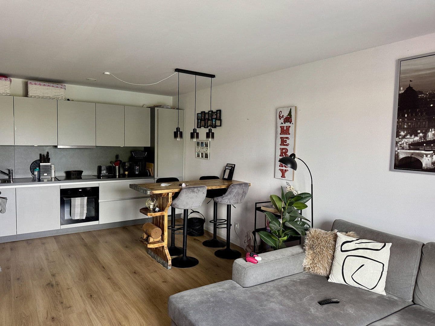 Prenájom bytu 3-izbový 78 m², Flagentwiete 37, Pinneberg, Šlezvicko-Holštajnsko Prenájom bytu 3-izbový 78 m², Flagentwiete 37, Pinneberg, Šlezvicko-Holštajnsko