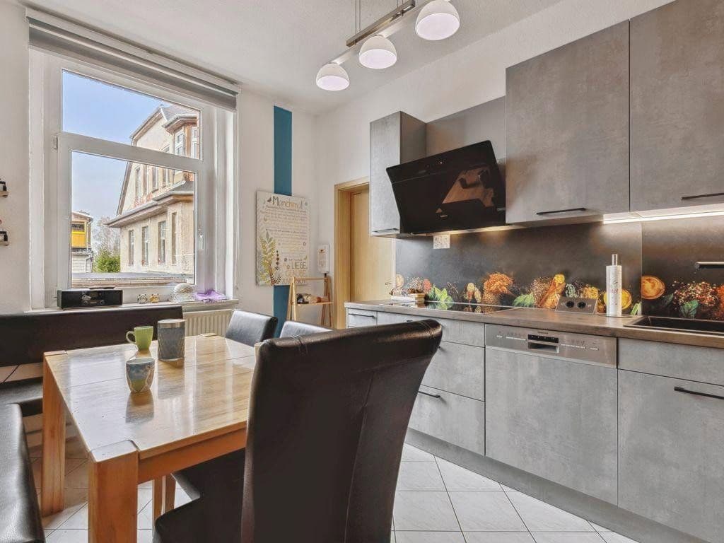 Predaj domu 642 m², pozemek 793 m², August-Bebel-Str. 9, Hirschberg, Durínsko Predaj domu 642 m², pozemek 793 m², August-Bebel-Str. 9, Hirschberg, Durínsko