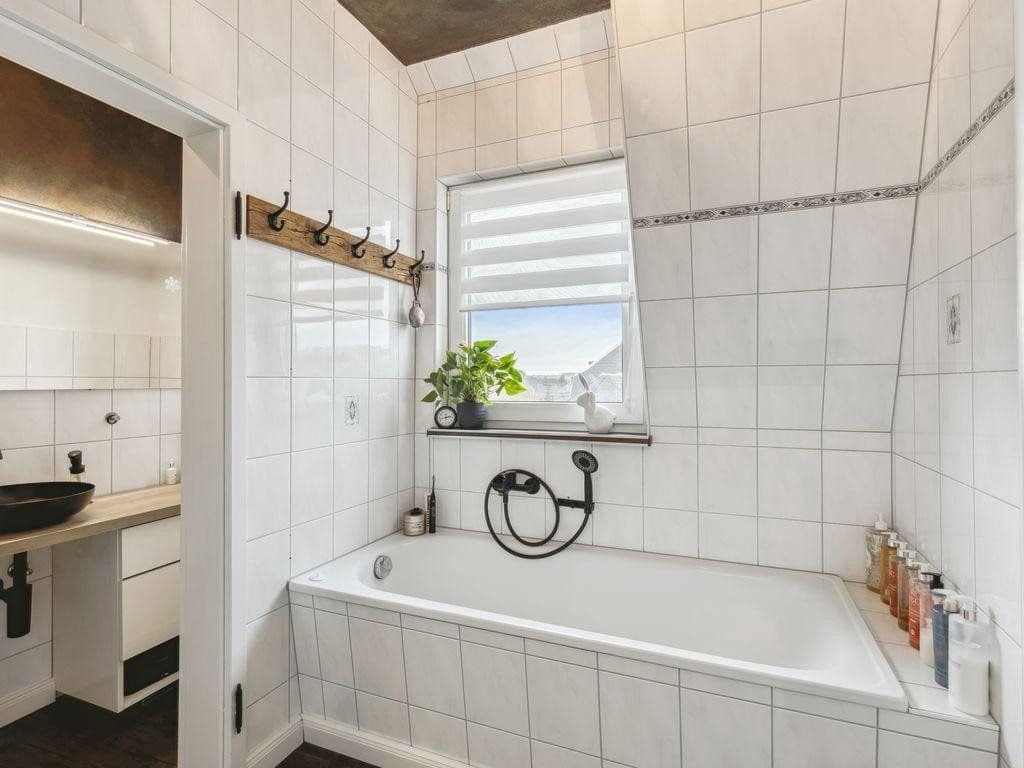 Predaj domu 642 m², pozemek 793 m², August-Bebel-Str. 9, Hirschberg, Durínsko Predaj domu 642 m², pozemek 793 m², August-Bebel-Str. 9, Hirschberg, Durínsko