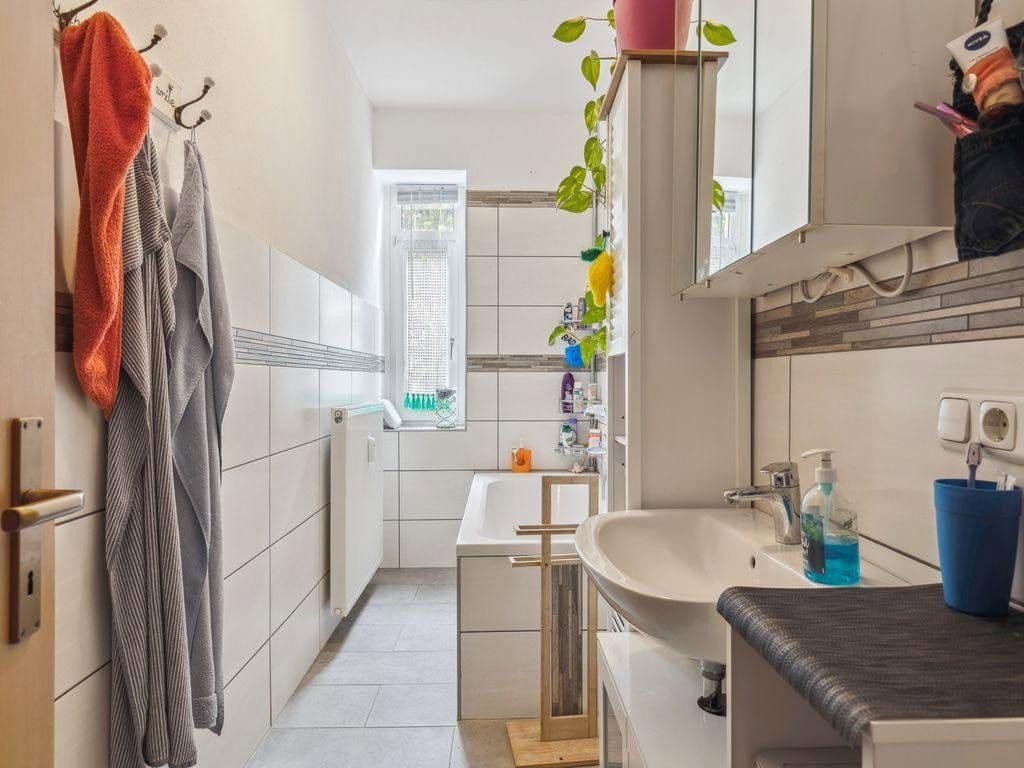 Predaj domu 642 m², pozemek 793 m², August-Bebel-Str. 9, Hirschberg, Durínsko Predaj domu 642 m², pozemek 793 m², August-Bebel-Str. 9, Hirschberg, Durínsko
