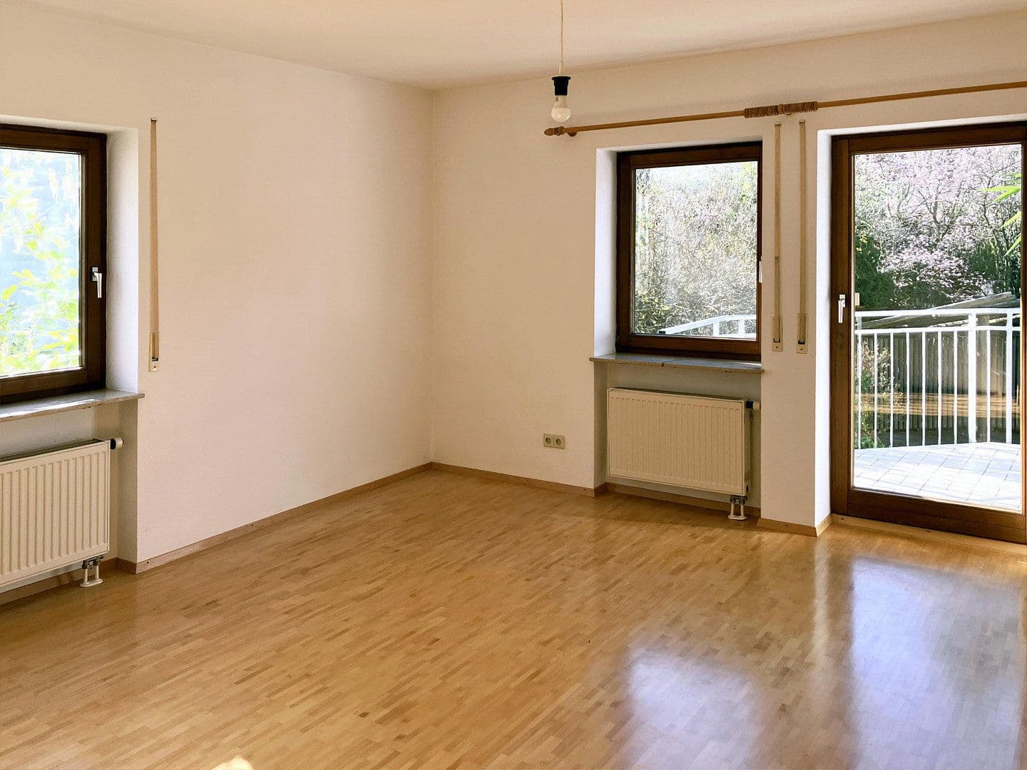 Predaj domu 221 m², pozemek 709 m², Heidenheim an der Brenz, Bádensko-Wurttembersko Predaj domu 221 m², pozemek 709 m², Heidenheim an der Brenz, Bádensko-Wurttembersko