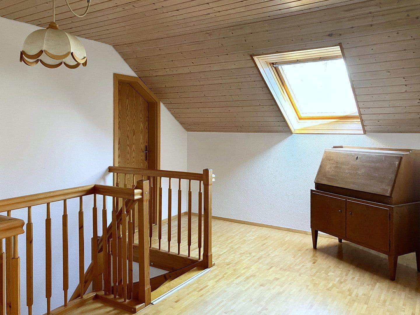 Predaj domu 221 m², pozemek 709 m², Heidenheim an der Brenz, Bádensko-Wurttembersko Predaj domu 221 m², pozemek 709 m², Heidenheim an der Brenz, Bádensko-Wurttembersko