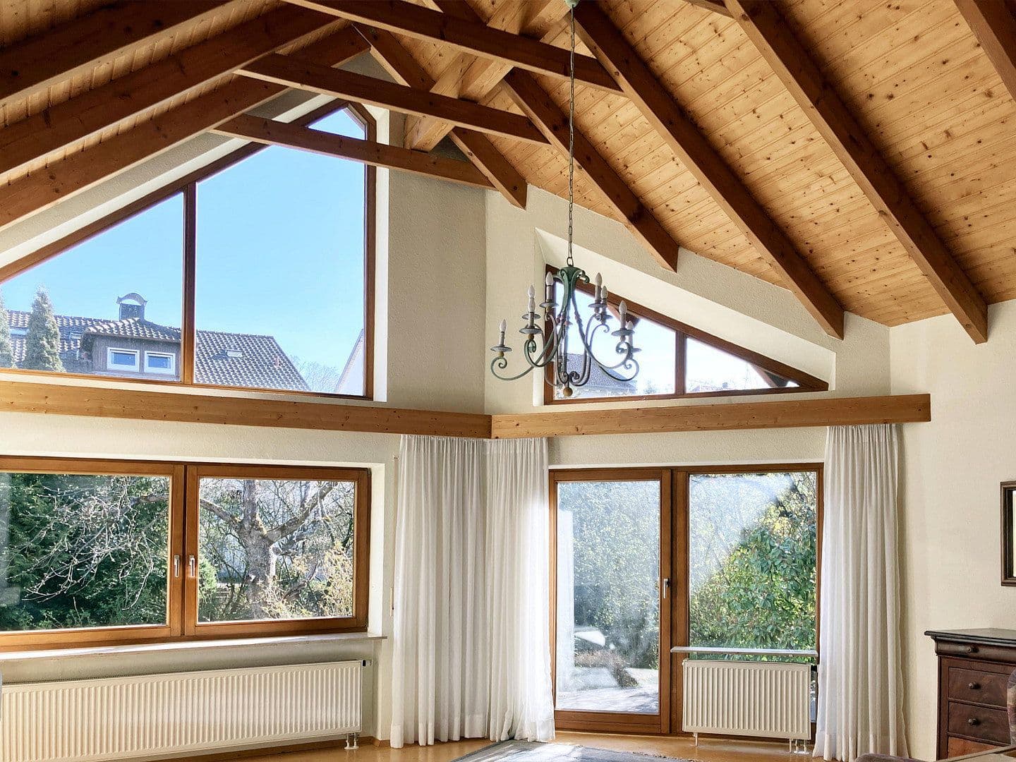 Predaj domu 221 m², pozemek 709 m², Heidenheim an der Brenz, Bádensko-Wurttembersko Predaj domu 221 m², pozemek 709 m², Heidenheim an der Brenz, Bádensko-Wurttembersko