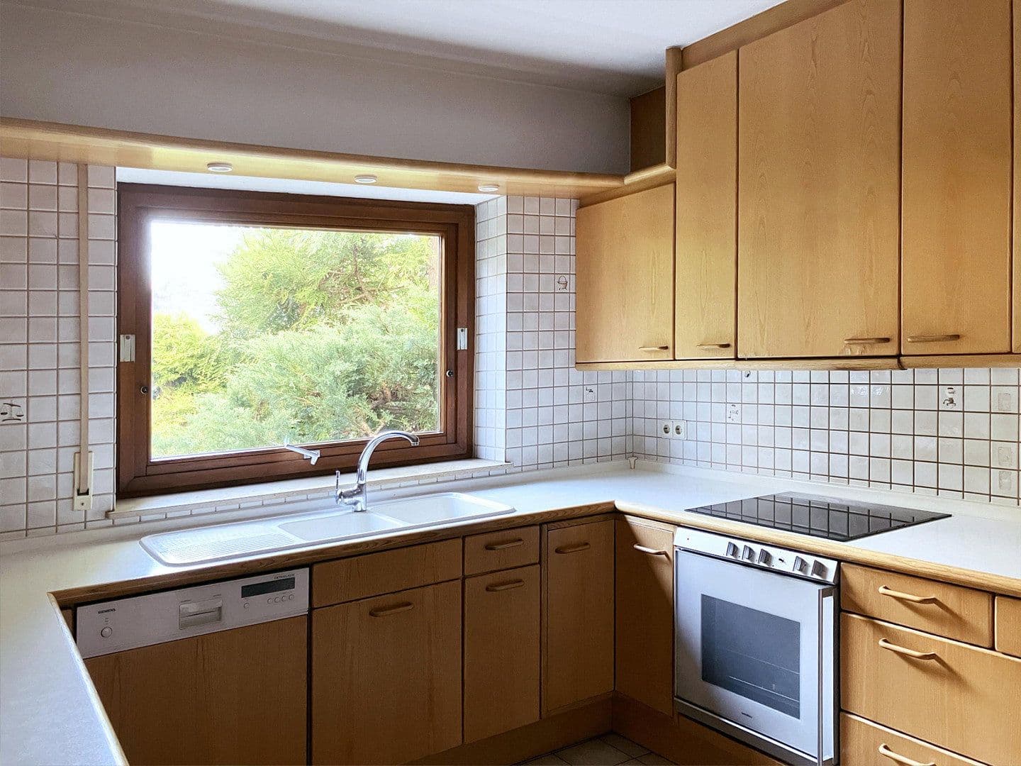 Predaj domu 221 m², pozemek 709 m², Heidenheim an der Brenz, Bádensko-Wurttembersko Predaj domu 221 m², pozemek 709 m², Heidenheim an der Brenz, Bádensko-Wurttembersko
