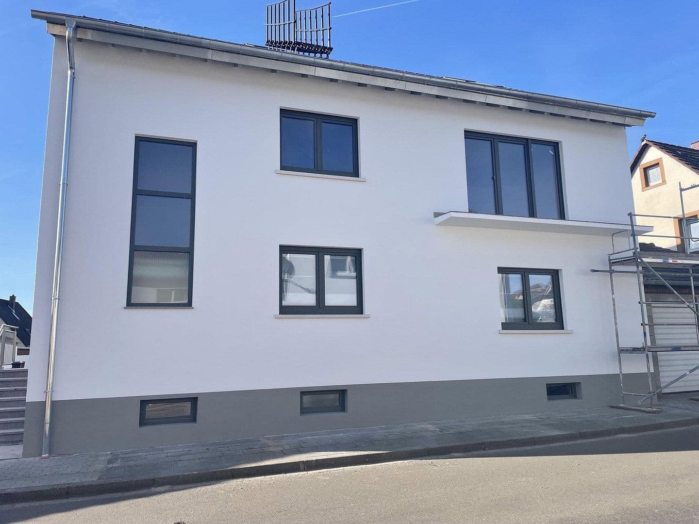 Prenájom bytu 3-izbový 77 m², Rodenbach, Porýnie-Falcko Prenájom bytu 3-izbový 77 m², Rodenbach, Porýnie-Falcko