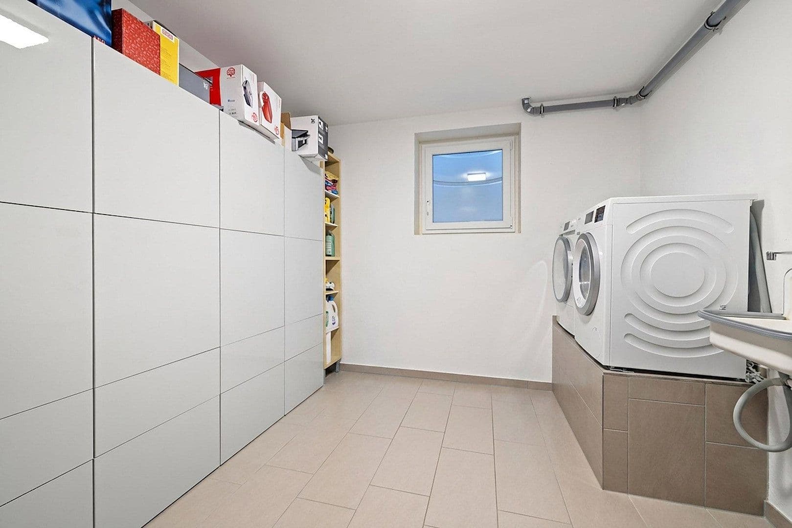 Predaj domu 138 m², pozemek 576 m², Hamburg, Hamburg Predaj domu 138 m², pozemek 576 m², Hamburg, Hamburg