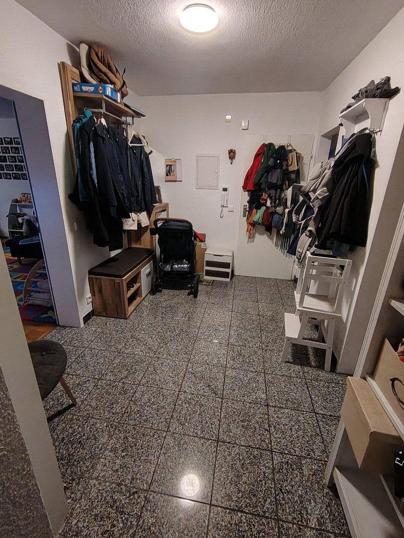 Prenájom bytu 3-izbový 83 m², Karlsruhe, Bádensko-Wurttembersko Prenájom bytu 3-izbový 83 m², Karlsruhe, Bádensko-Wurttembersko