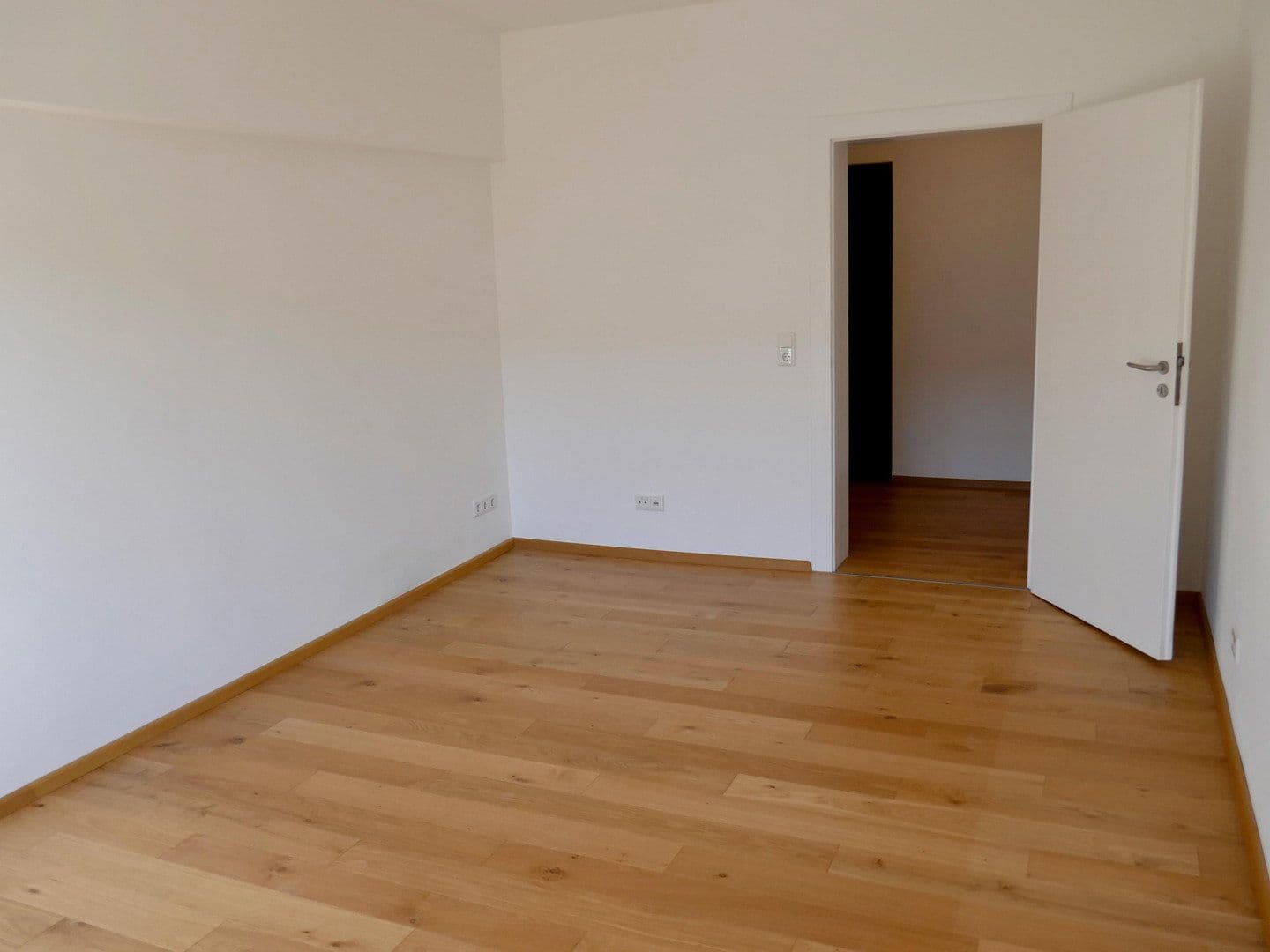 Predaj bytu 3-izbový 78 m², Merowingerstrasse 64, Düsseldorf, Severné Porýnie - Westfálsko Predaj bytu 3-izbový 78 m², Merowingerstrasse 64, Düsseldorf, Severné Porýnie - Westfálsko