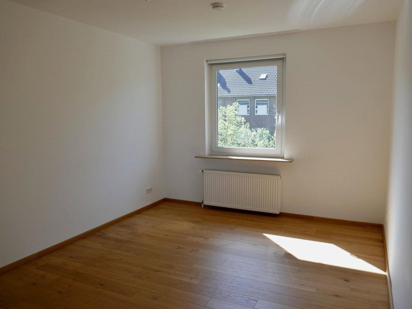 Predaj bytu 3-izbový 78 m², Merowingerstrasse 64, Düsseldorf, Severné Porýnie - Westfálsko Predaj bytu 3-izbový 78 m², Merowingerstrasse 64, Düsseldorf, Severné Porýnie - Westfálsko