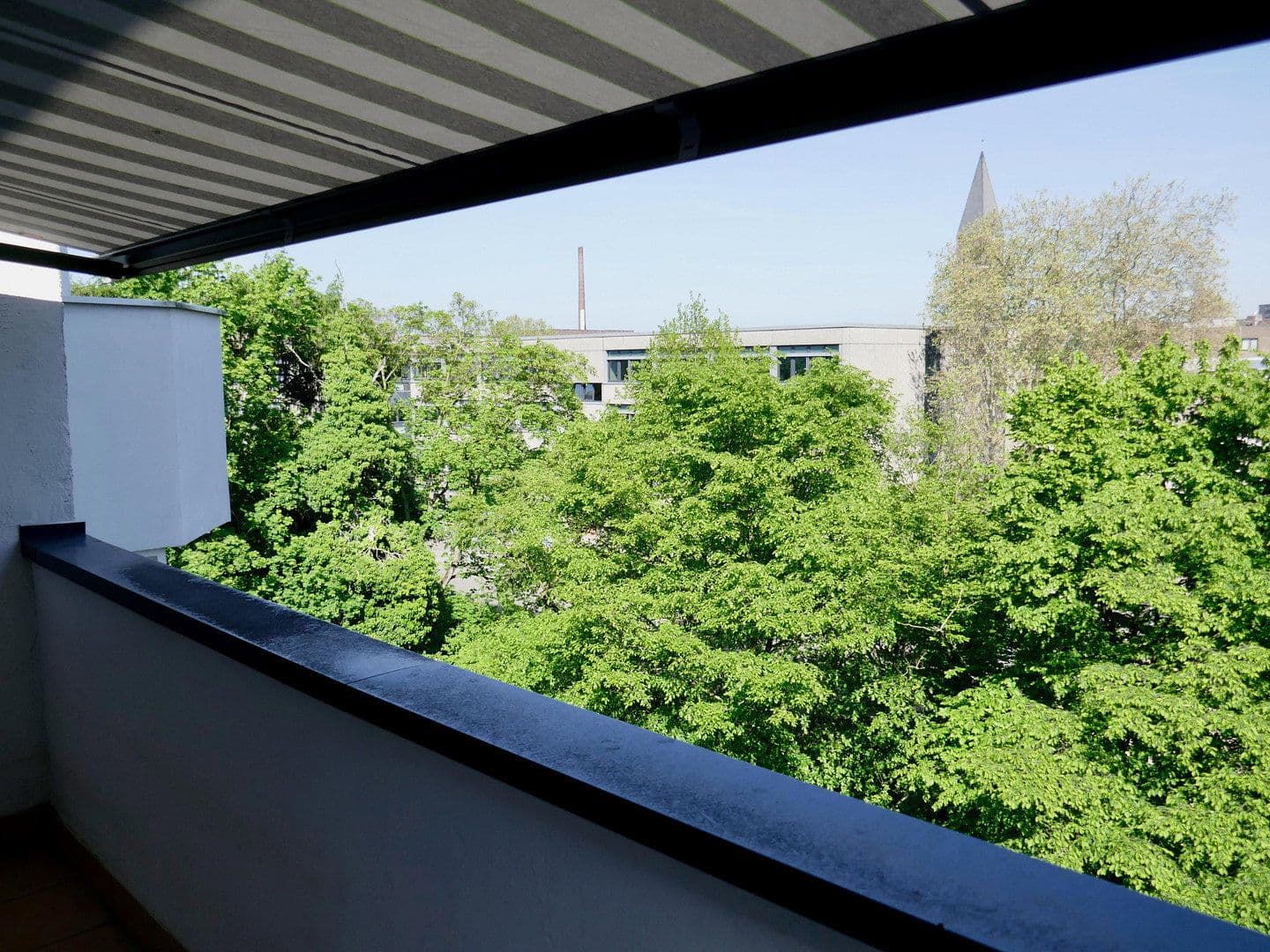 Predaj bytu 3-izbový 78 m², Merowingerstrasse 64, Düsseldorf, Severné Porýnie - Westfálsko Predaj bytu 3-izbový 78 m², Merowingerstrasse 64, Düsseldorf, Severné Porýnie - Westfálsko