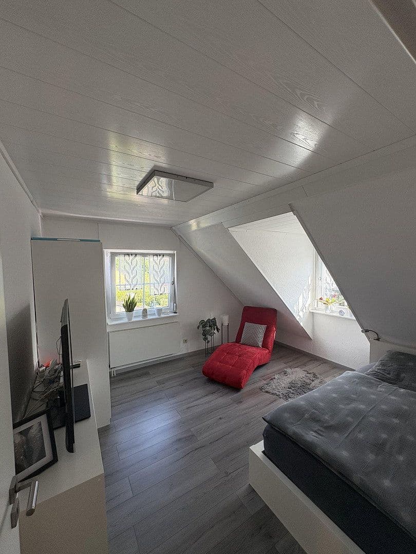 Predaj domu 133 m², pozemek 730 m², Kugelbergweg 5, Beratzhausen, Bavorsko Predaj domu 133 m², pozemek 730 m², Kugelbergweg 5, Beratzhausen, Bavorsko