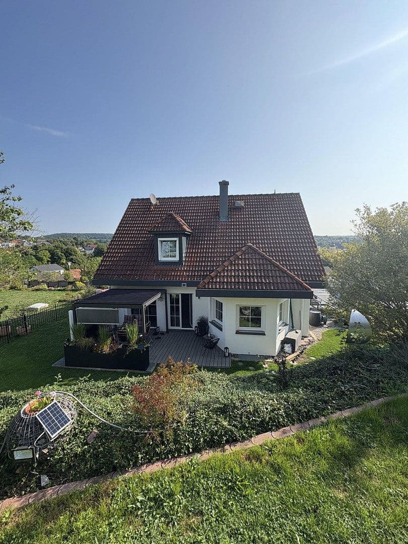 Predaj domu 133 m², pozemek 730 m², Kugelbergweg 5, Beratzhausen, Bavorsko Predaj domu 133 m², pozemek 730 m², Kugelbergweg 5, Beratzhausen, Bavorsko