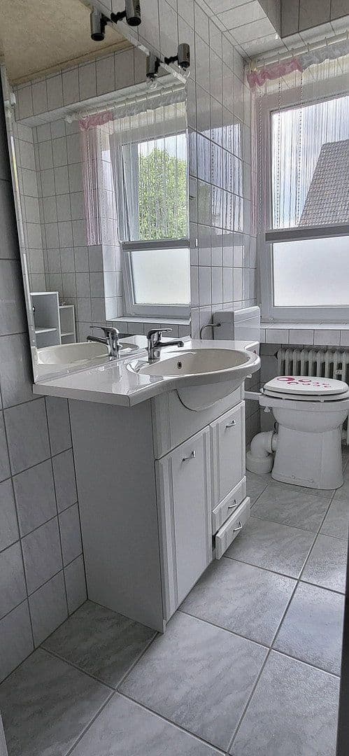 Predaj domu 165 m², pozemek 769 m², Kattenhagen 8, Peine, Dolné Sasko Predaj domu 165 m², pozemek 769 m², Kattenhagen 8, Peine, Dolné Sasko