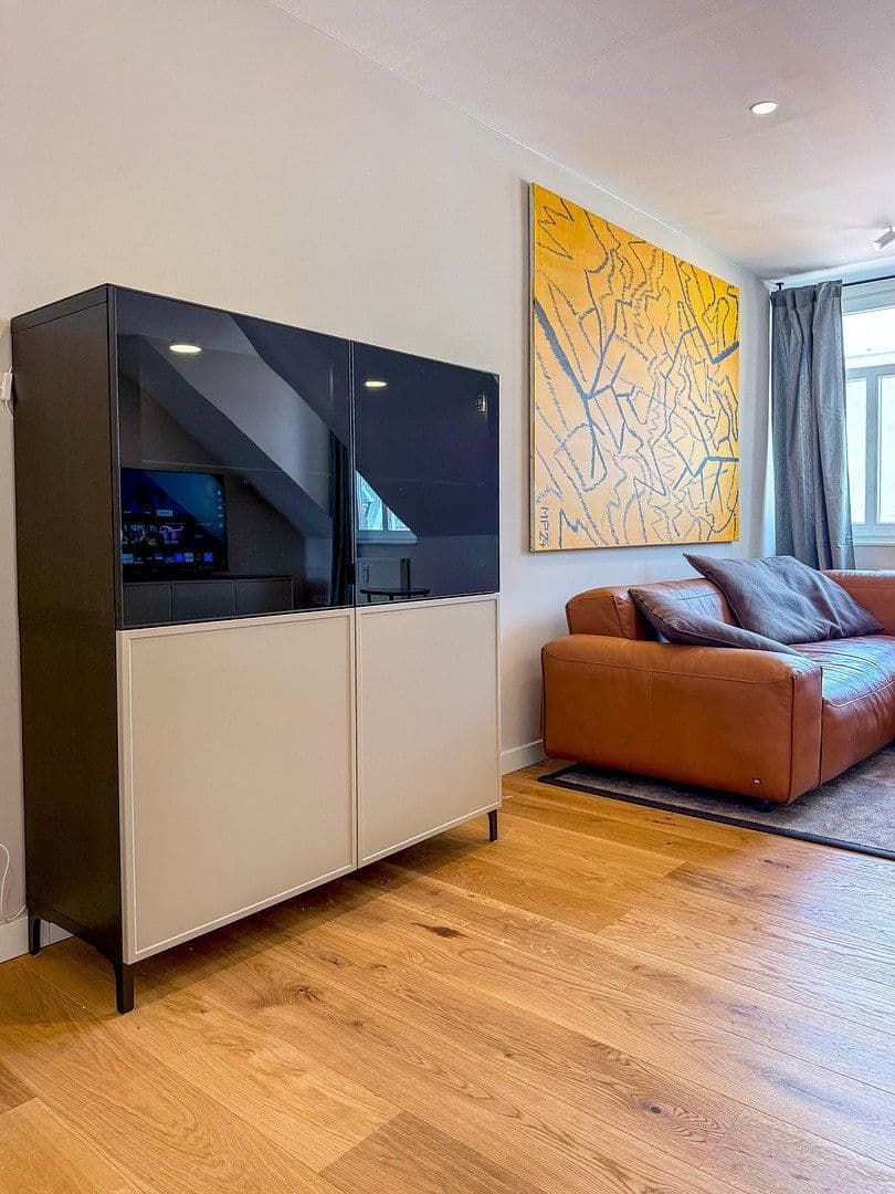Prenájom bytu 3-izbový 90 m², Zwickau, Sasko Prenájom bytu 3-izbový 90 m², Zwickau, Sasko