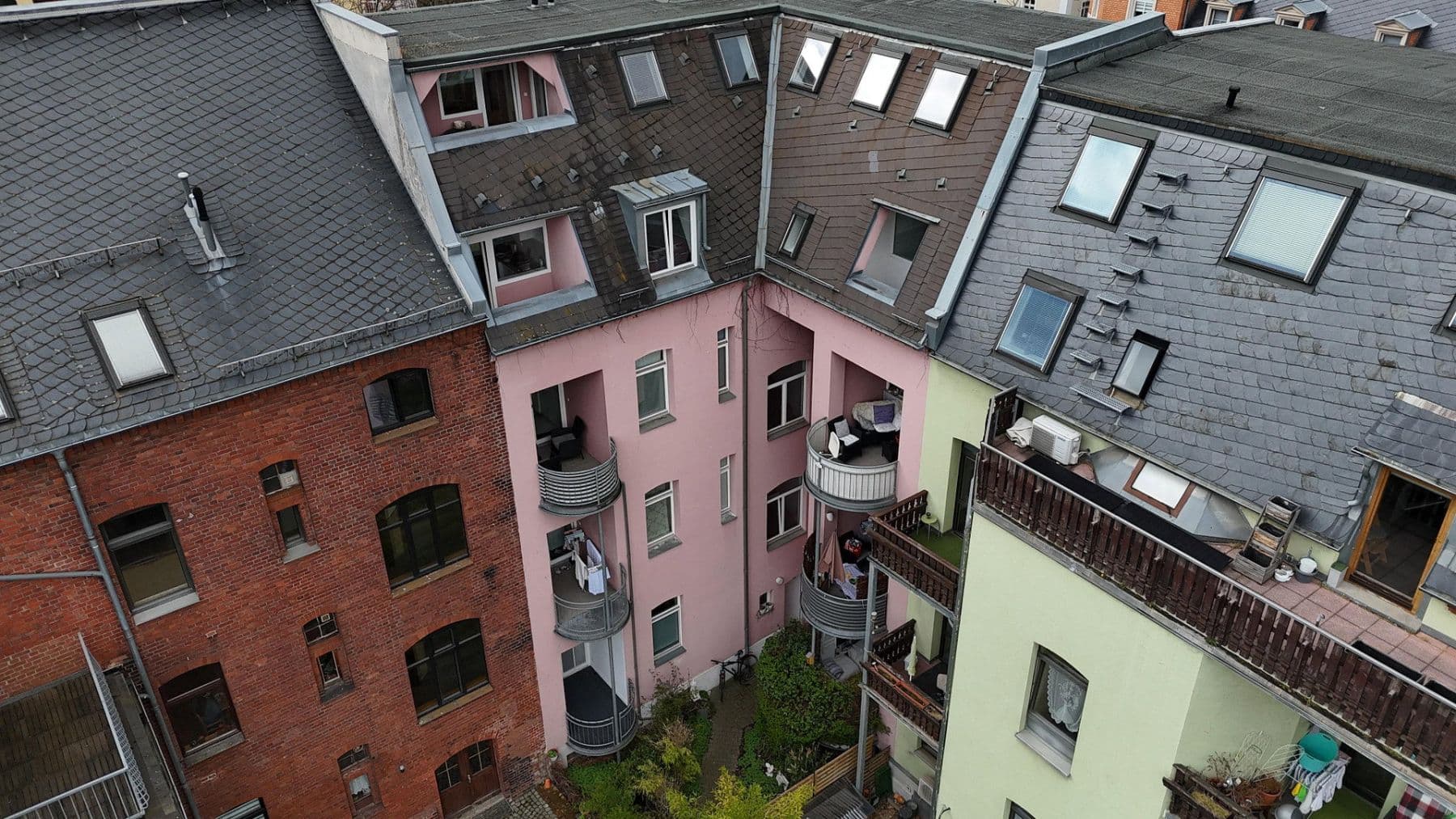 Prenájom bytu 3-izbový 90 m², Zwickau, Sasko Prenájom bytu 3-izbový 90 m², Zwickau, Sasko