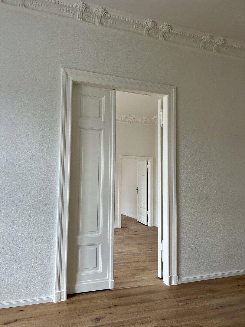 Prenájom bytu 3-izbový 92 m², Magdeburg, Sasko-Anhaltsko Prenájom bytu 3-izbový 92 m², Magdeburg, Sasko-Anhaltsko