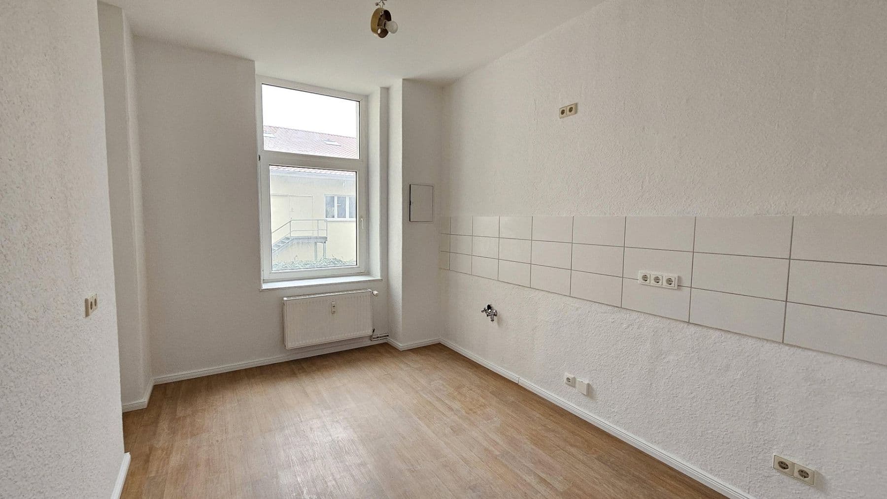 Prenájom bytu 3-izbový 92 m², Magdeburg, Sasko-Anhaltsko Prenájom bytu 3-izbový 92 m², Magdeburg, Sasko-Anhaltsko