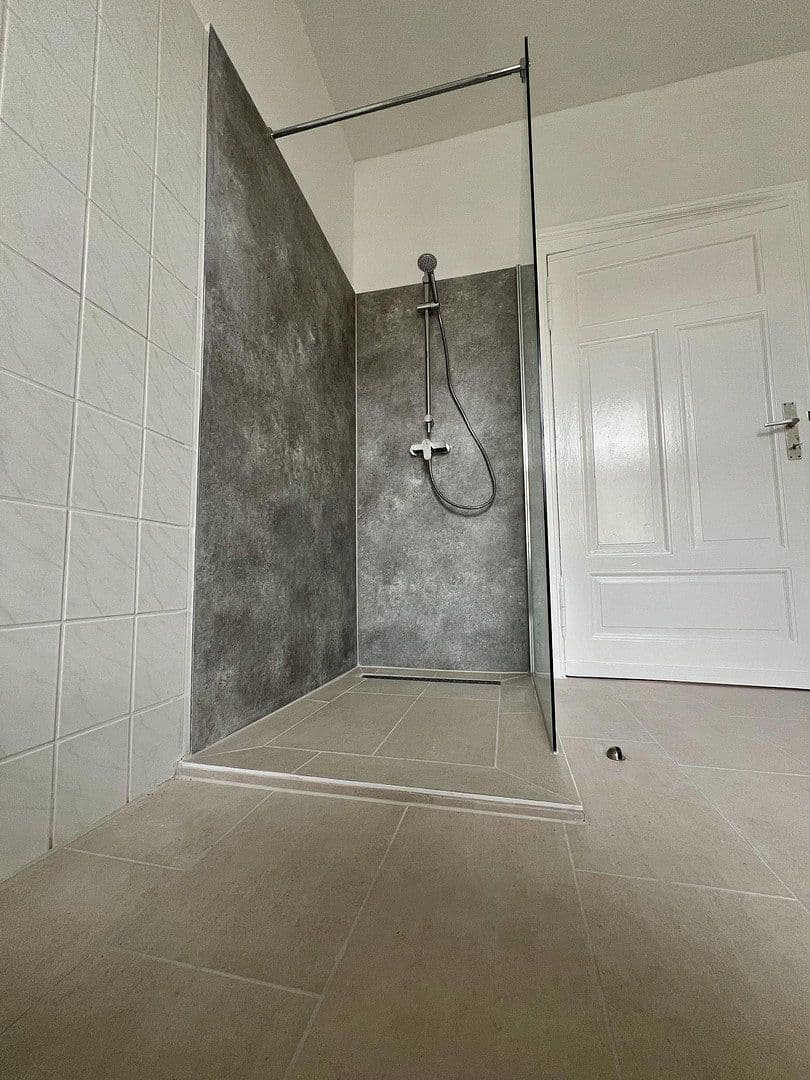 Prenájom bytu 3-izbový 92 m², Magdeburg, Sasko-Anhaltsko Prenájom bytu 3-izbový 92 m², Magdeburg, Sasko-Anhaltsko