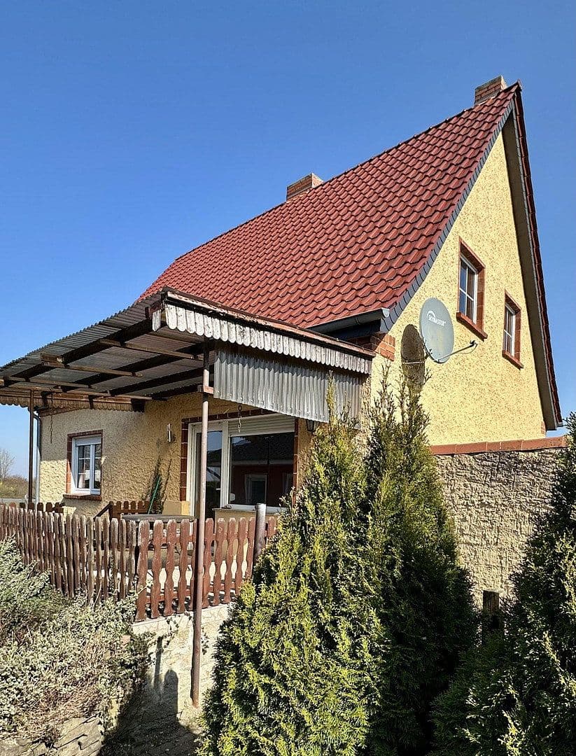 Predaj domu 132 m², pozemek 1.544 m², Predätzer Weg 2, Burg, Sasko-Anhaltsko Predaj domu 132 m², pozemek 1.544 m², Predätzer Weg 2, Burg, Sasko-Anhaltsko