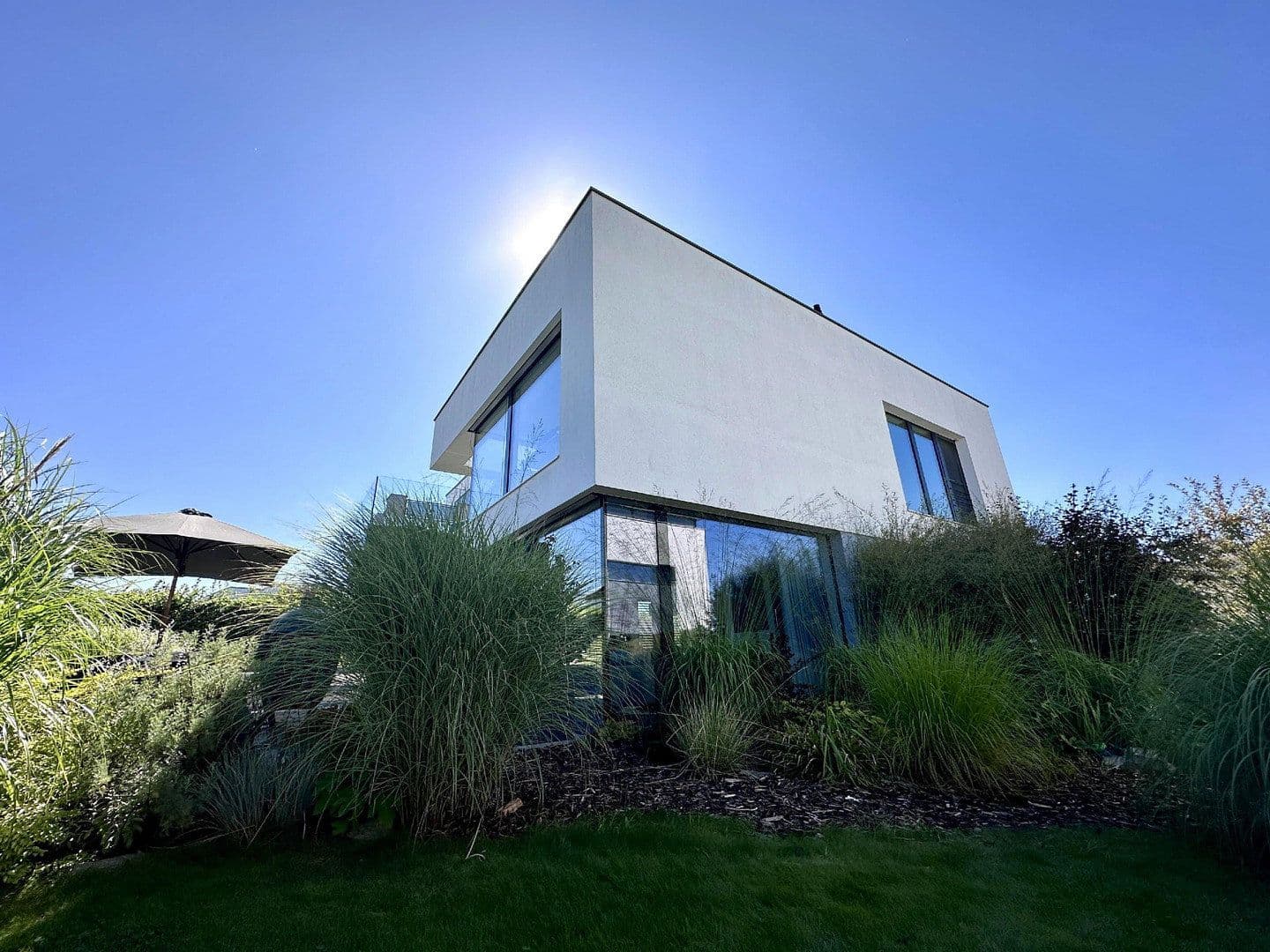 Predaj domu 173 m², pozemek 610 m², Zwenkau, Sasko Predaj domu 173 m², pozemek 610 m², Zwenkau, Sasko