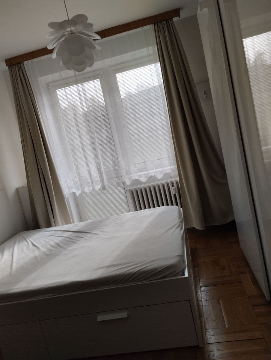 Prenájom bytu 3-izbový 69 m², U Lipek, Jablonné nad Orlicí, Pardubický kraj Prenájom bytu 3-izbový 69 m², U Lipek, Jablonné nad Orlicí, Pardubický kraj