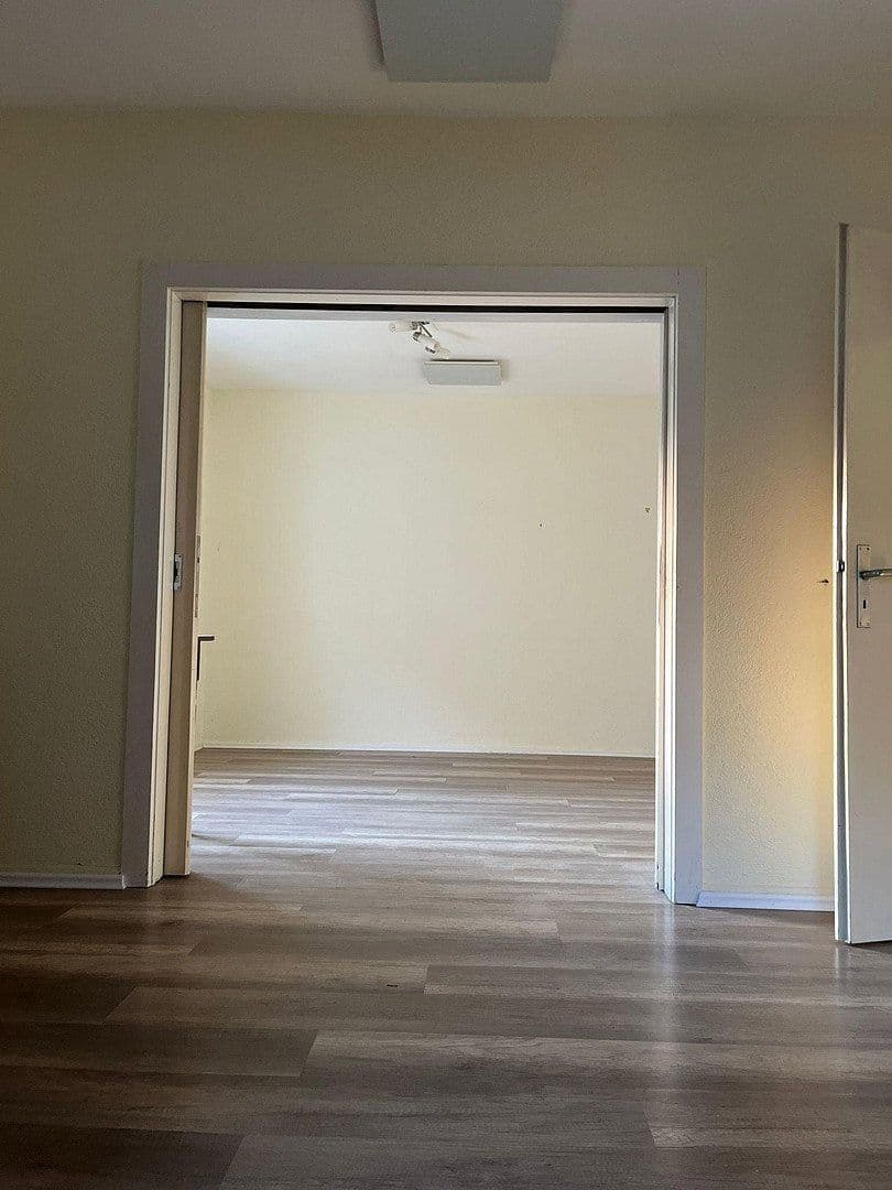 Predaj domu 138 m², pozemek 920 m², Kirchhain, Hesensko Predaj domu 138 m², pozemek 920 m², Kirchhain, Hesensko