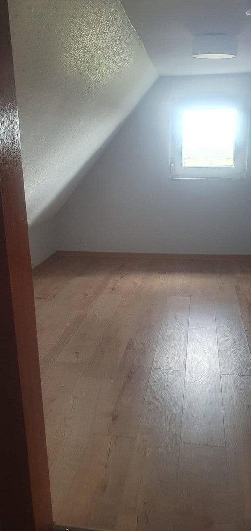 Predaj domu 138 m², pozemek 920 m², Kirchhain, Hesensko Predaj domu 138 m², pozemek 920 m², Kirchhain, Hesensko