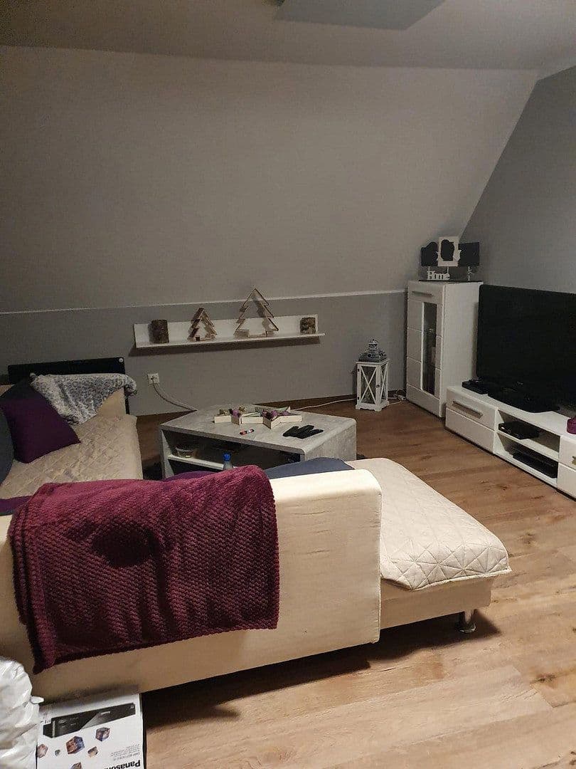 Predaj domu 138 m², pozemek 920 m², Kirchhain, Hesensko Predaj domu 138 m², pozemek 920 m², Kirchhain, Hesensko