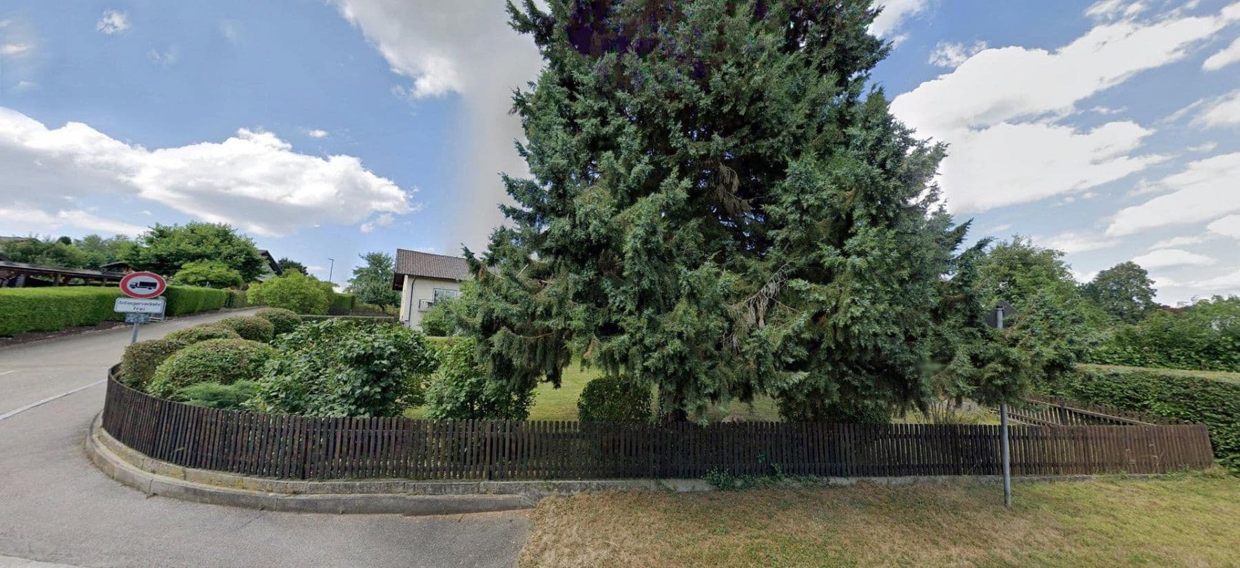 Predaj domu 127 m², pozemek 1.229 m², Ruhstorf a.d.Rott, Bavorsko Predaj domu 127 m², pozemek 1.229 m², Ruhstorf a.d.Rott, Bavorsko