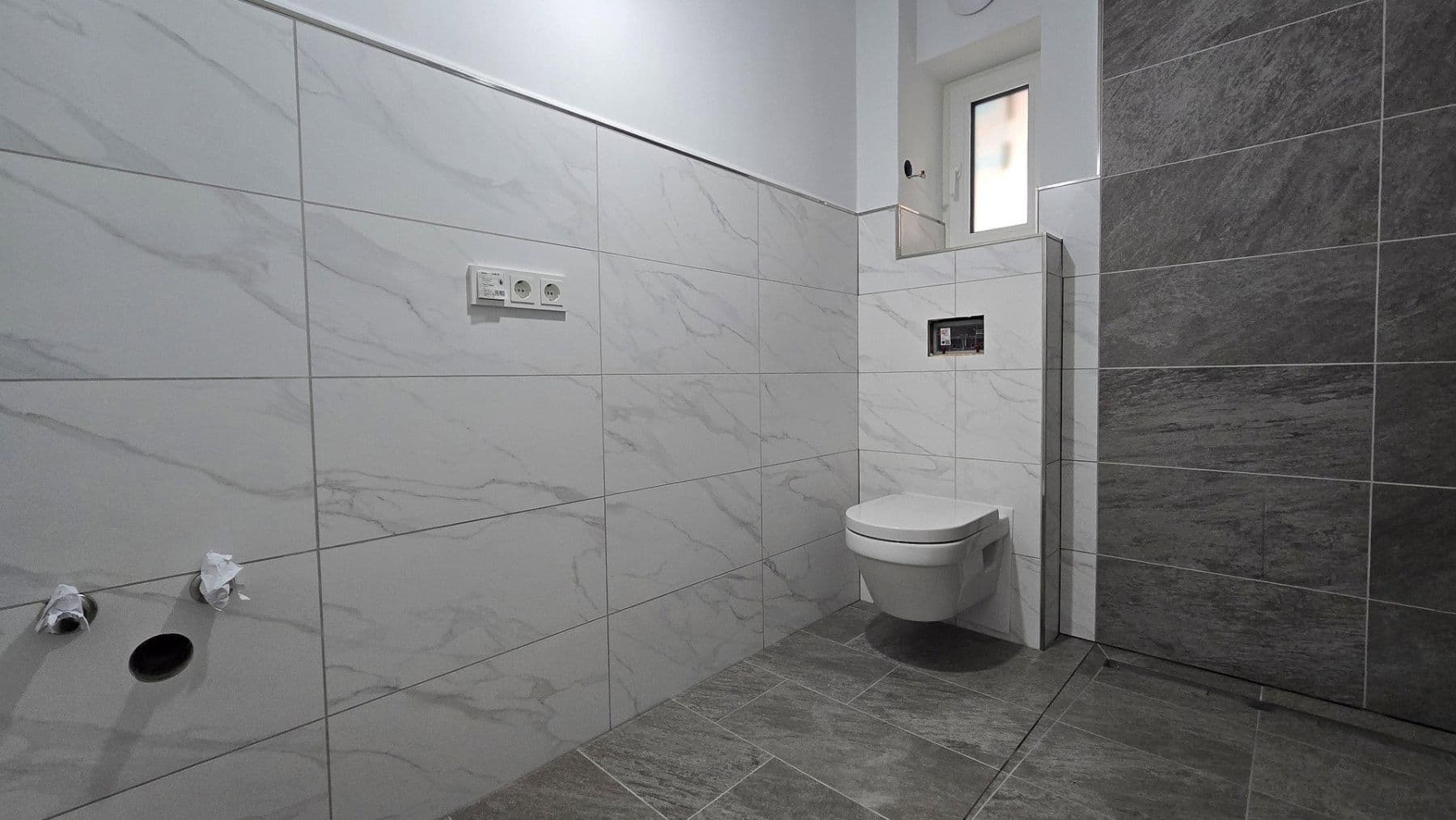 Prenájom bytu 3-izbový 80 m², Römerberg, Porýnie-Falcko Prenájom bytu 3-izbový 80 m², Römerberg, Porýnie-Falcko