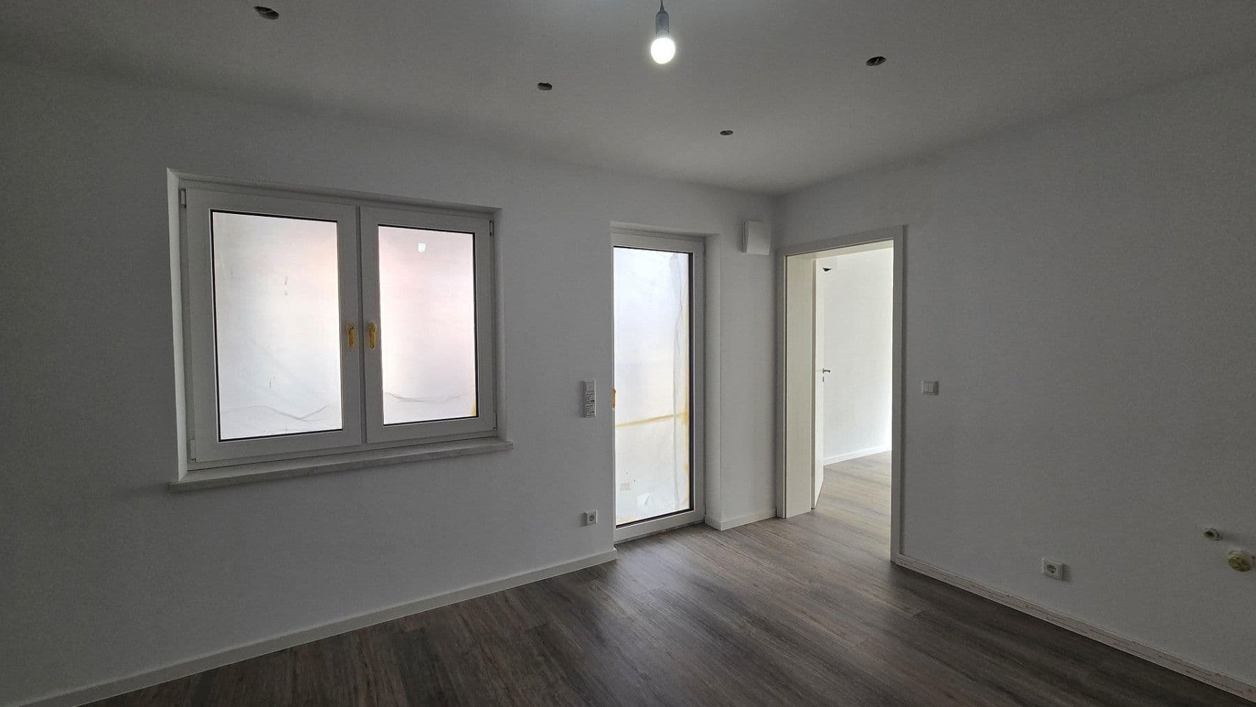 Prenájom bytu 3-izbový 80 m², Römerberg, Porýnie-Falcko Prenájom bytu 3-izbový 80 m², Römerberg, Porýnie-Falcko