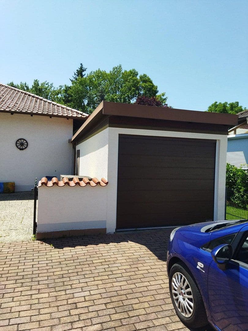 Predaj domu 200 m², pozemek 1.000 m², Loiching, Bavorsko Predaj domu 200 m², pozemek 1.000 m², Loiching, Bavorsko