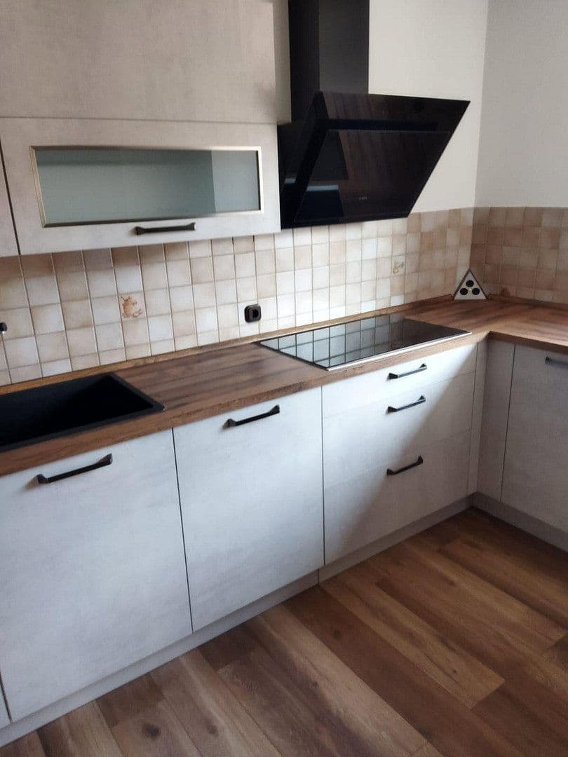 Predaj domu 200 m², pozemek 1.000 m², Loiching, Bavorsko Predaj domu 200 m², pozemek 1.000 m², Loiching, Bavorsko