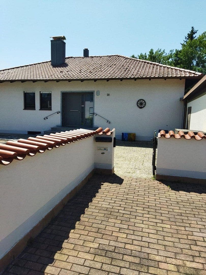Predaj domu 200 m², pozemek 1.000 m², Loiching, Bavorsko Predaj domu 200 m², pozemek 1.000 m², Loiching, Bavorsko