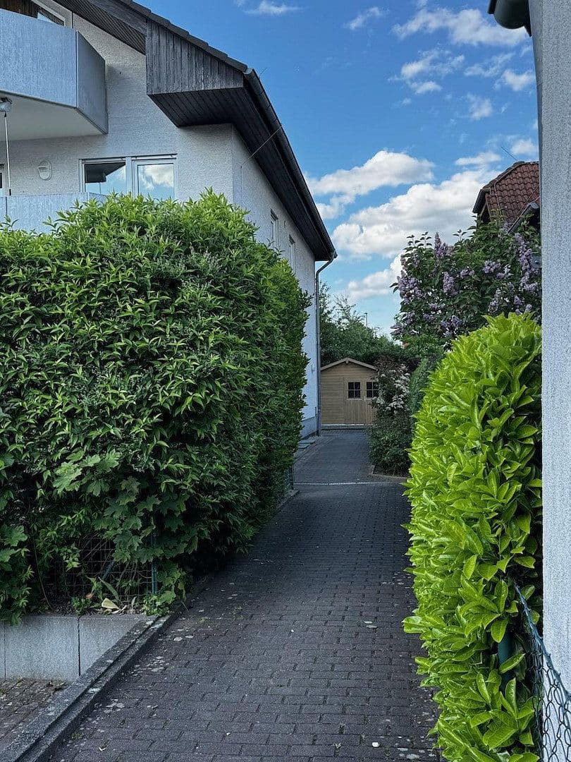 Prenájom bytu 3-izbový 83 m², Dietrich-Bonhoeffer-Str 14, Oberursel (Taunus), Hesensko Prenájom bytu 3-izbový 83 m², Dietrich-Bonhoeffer-Str 14, Oberursel (Taunus), Hesensko