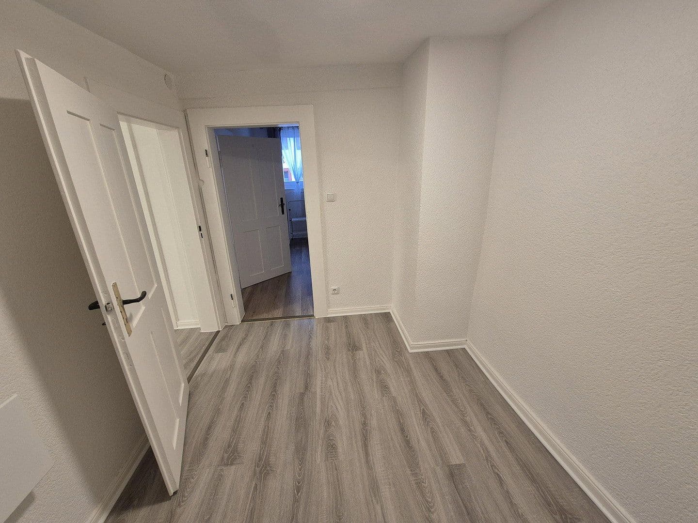 Prenájom bytu 3-izbový 60 m², Fulda, Hesensko Prenájom bytu 3-izbový 60 m², Fulda, Hesensko