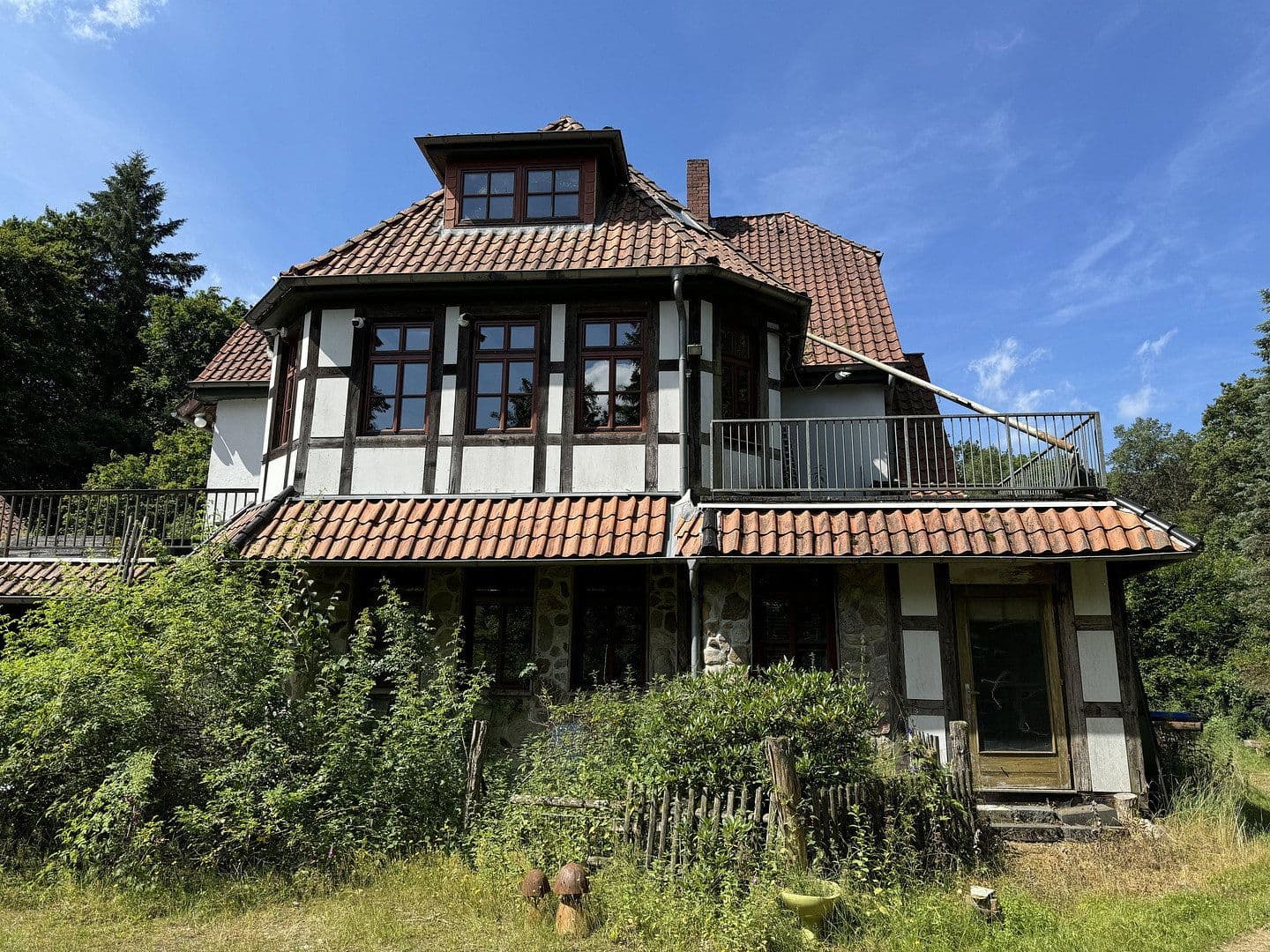 Predaj domu 230 m², pozemek 7.600 m², Munster, Dolné Sasko Predaj domu 230 m², pozemek 7.600 m², Munster, Dolné Sasko