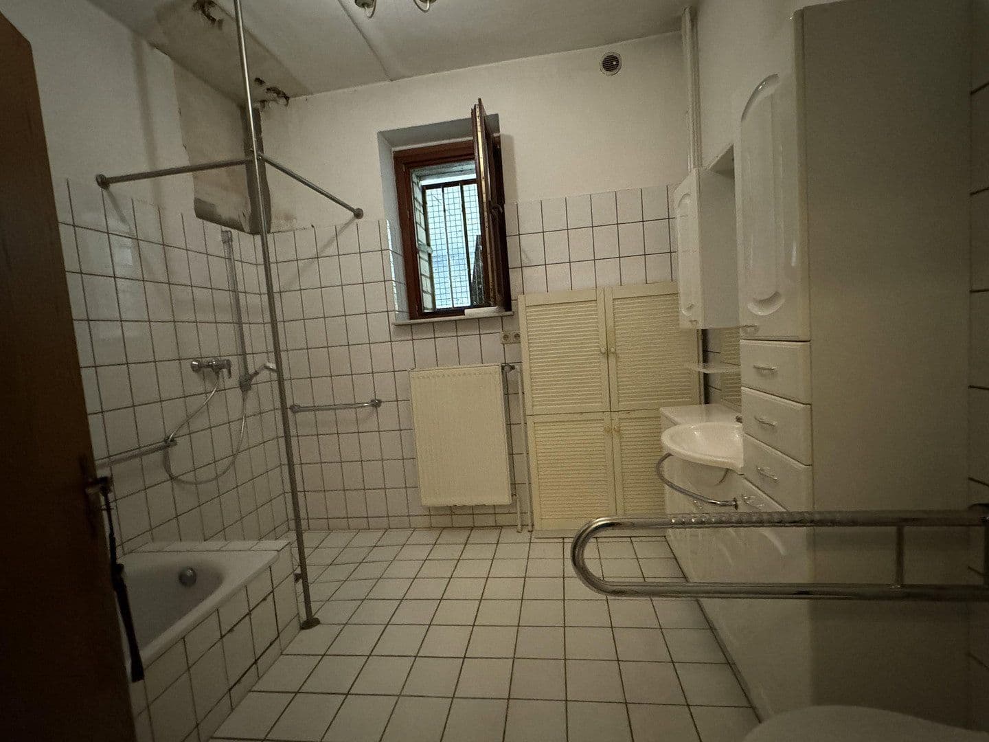 Predaj domu 230 m², pozemek 7.600 m², Munster, Dolné Sasko Predaj domu 230 m², pozemek 7.600 m², Munster, Dolné Sasko